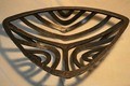 Triangular ripple fire basket
